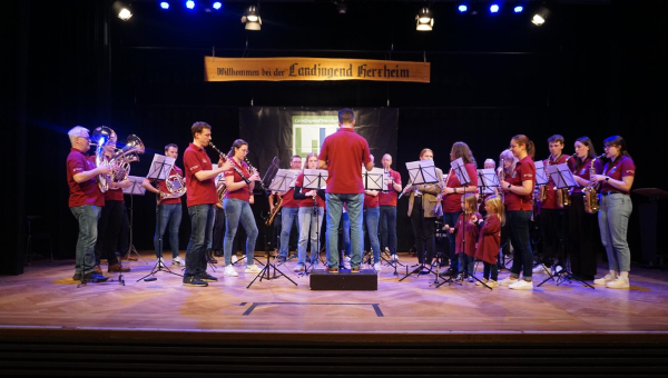 Kultuskapelle musiziert zur Festbanketteröffnung - Landjugend Herxheim - Ein dreiviertel Jahrhundert